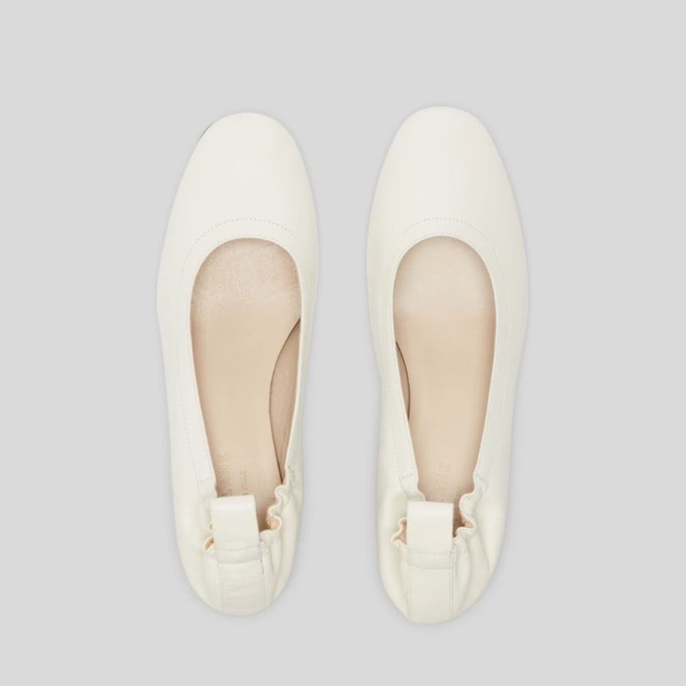 Everlane Cream Leather Block Heel Pumps - Picture 3 of 15